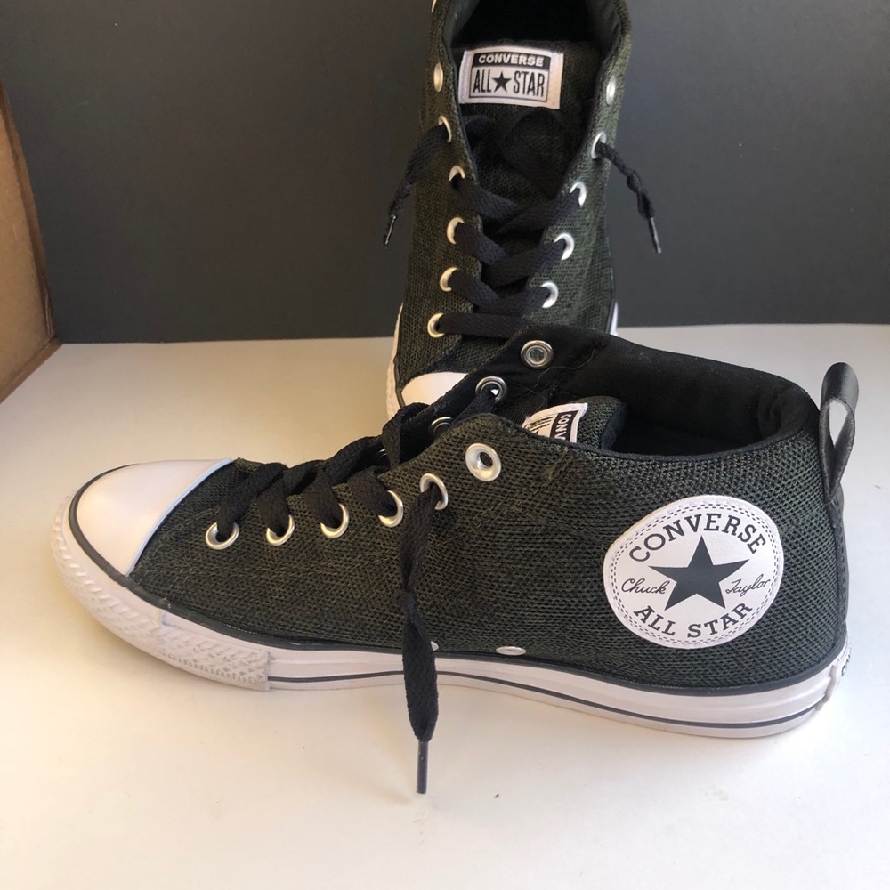 Converse - Picture 2 of 9